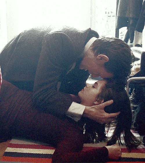 ELEVEN & CLARA → kisses