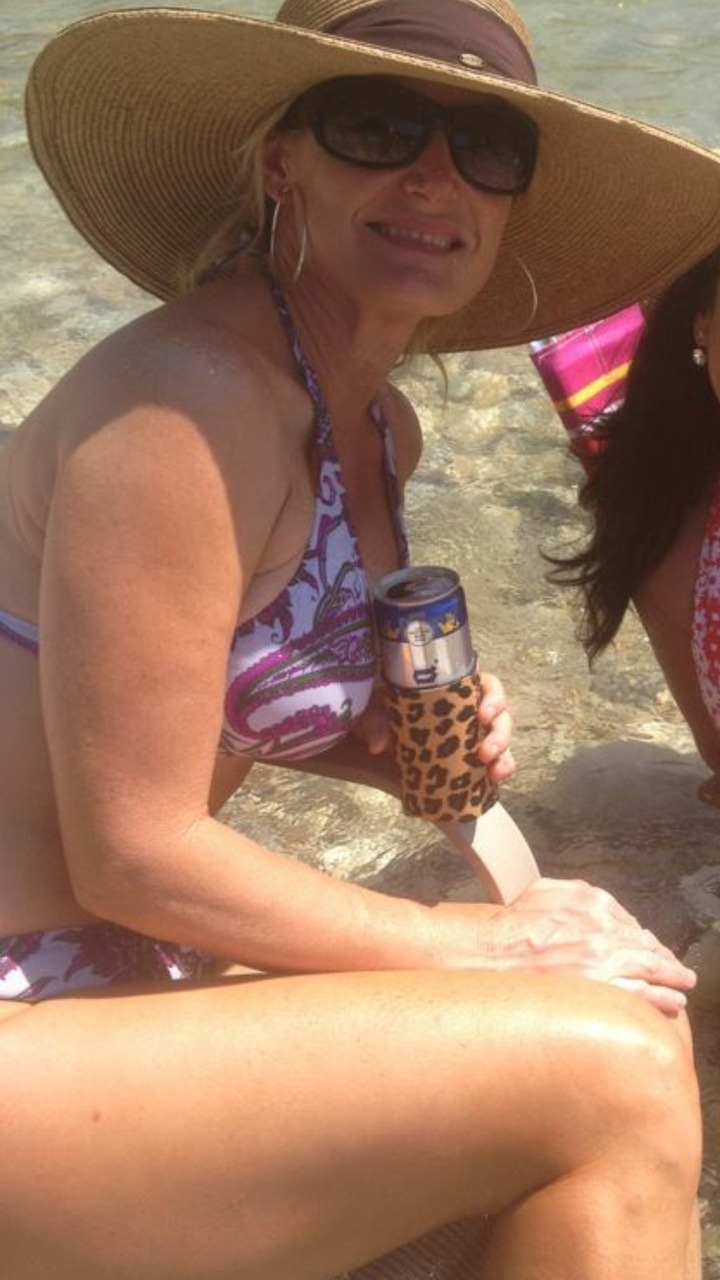 cummy4mommy:  When my wife and son disappeared for what seemed like hours I decided