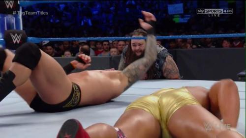 5starguys:Jason Jordan in that gold singlet. DAT ASS.