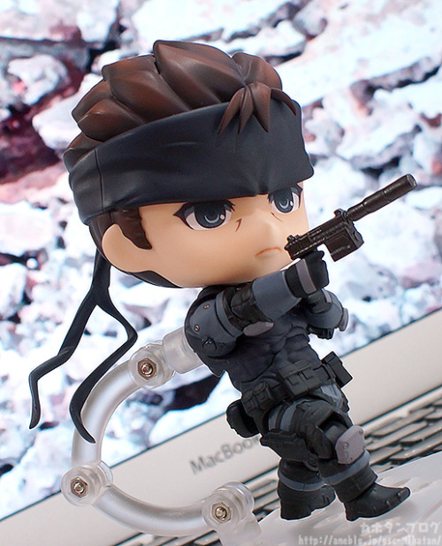 Nendoroid Solid Snake! っ(*´Д`) -source- If you live in Indonesia and want to buy this nendo, it cost around 475.000 IDR -shop-