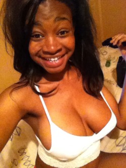 metalgearshawty:  I’m in love with my breast.  I am in love with your huge areolas and beautiful breasts!!