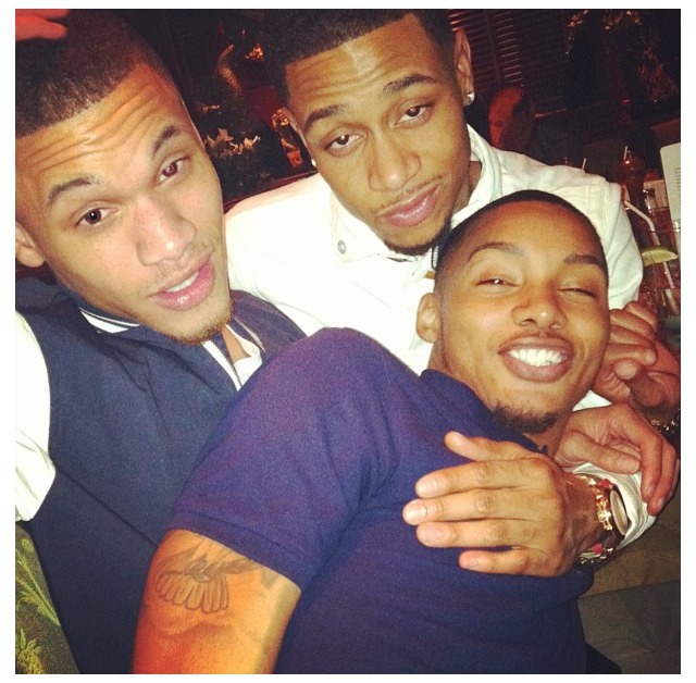 manuponman:  All 3 of ‘em! lightskinnedboys:  Light Girls Club 