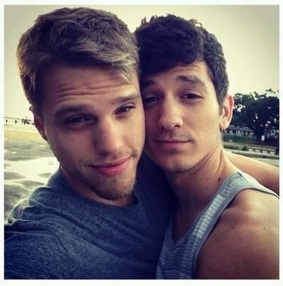 lookingfortheman:  Gay love, the cutest ! ^^ 