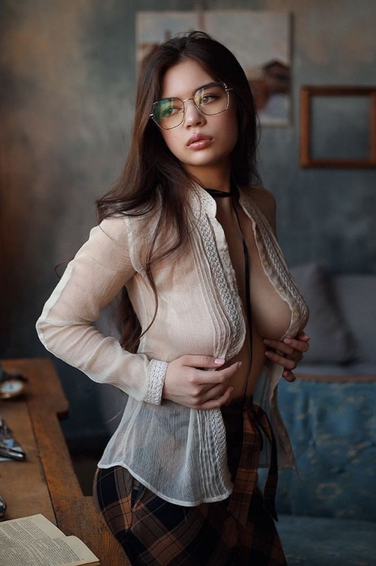 jennahyde: After inviting Mr. Crude inside her apartment, Maria led him into her bedroom. There she unbuttoned her blouse and told him, “If it’s allowed, I’d like to make my special project more personal.”“Tell me what you have in mind,”