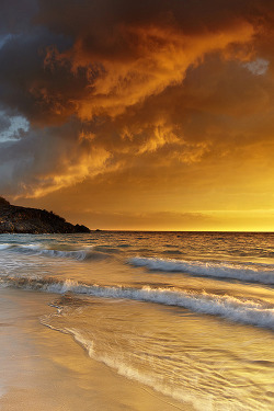 etherealvistas:  Hapuna Light #1,Hawaii (USA) by PatrickSmithPhotography 