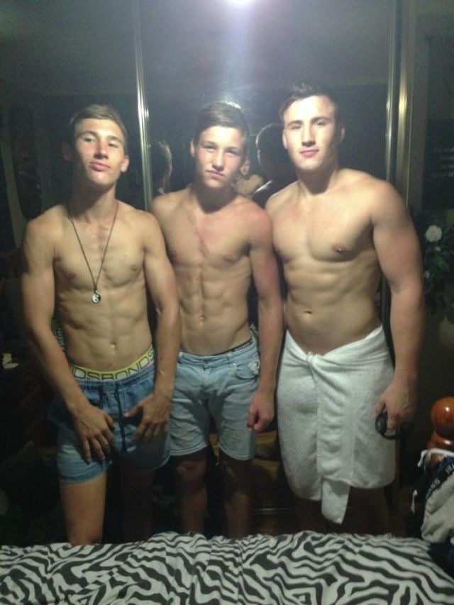 aussie-teen-boyz:  http://aussie-teen-boyz.tumblr.com/