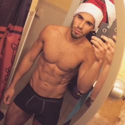 theattractiveboys:   Happy Holidays  @eddiezitro 