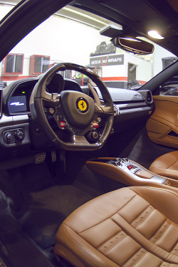 m0nopoly:  Ferrari 458 