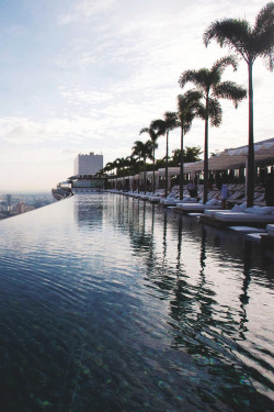 envyavenue:  Infinity Pool in Singapore | Photographer