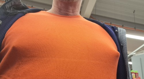 bignipps:In the Shoppingcenter with stretched nipples (I wear rubberrings). The nipps