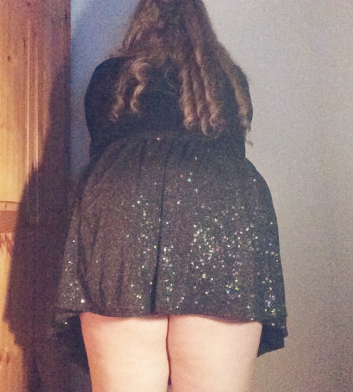 bbwbabygurl: Not very good photos but my outfit for tonight! Have a great new year everyone ✨ I love