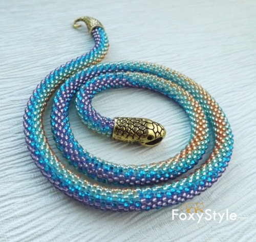 sosuperawesome:Beaded Snake Necklaces and Bracelets, by Foxy Style Jewelry on EtsySee our ‘jewelry’ 