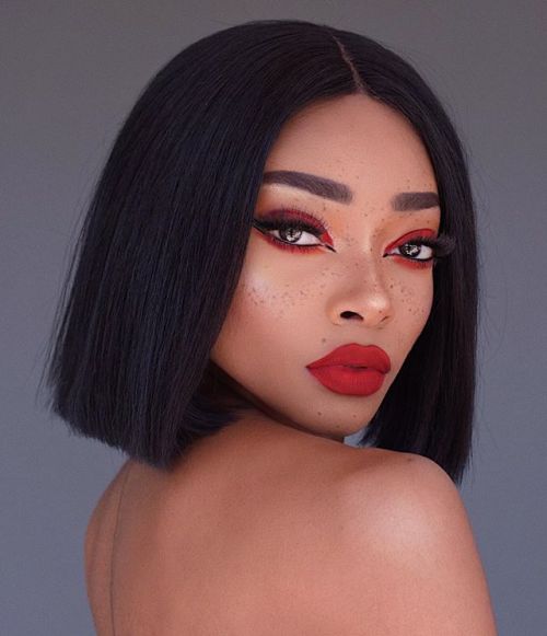 something bold  Eyeliner: @tartecosmetics black tarteist  Nose Highlight: @anastasiabeverlyhills Amr