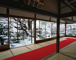 myk0119:  artchiculture:  View, Kyoto Jacqueline Hassink   本丸イメージ 