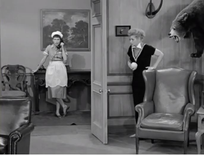 Ball & Bell: Lucy and the Telephone – @papermoonloveslucy on