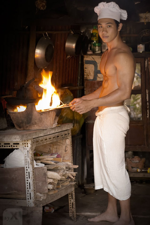 evianguy:  Hawt Asian Stud!