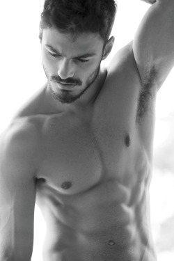 bcome1:  http://www.madeinbrazilblog.com/blog/made-in-brazil-exclusive-luis-coppini-by-cristiano-madureira/