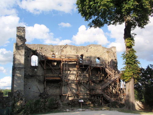 Ruins of the stone keep of Château de Langeais, built on the Loireby Fulk Nerra of Anjou sometime ar