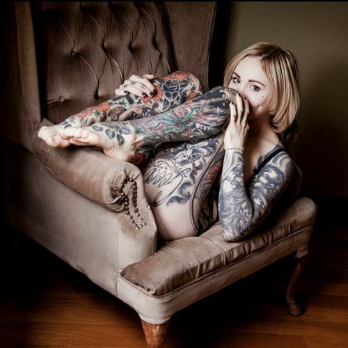 ellestanger:  By Jason Langer 