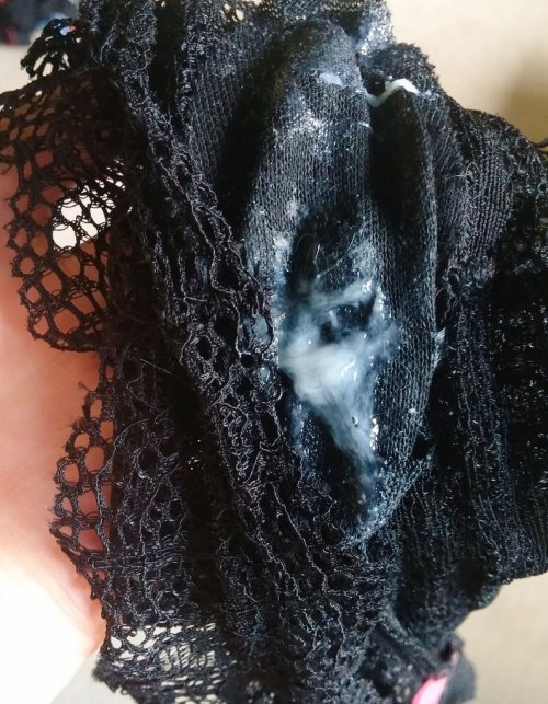freakwonders:  I don’t post on here but I still do sell panties x     Message me if interested      My birthday was last week c: ❤ hope everyone had a wonderful holiday