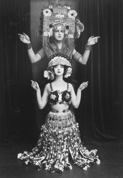 lesanneeselegantes: Ruth St  Denis  &amp; Ted Shawn  1915  by E. O. Hoppe.
