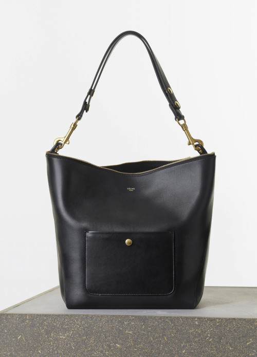cotonblanc:   Bum Bag, Essential Slingback, Boxy Flat, Flat Bag, Zipped Hobo and Pull-on Sneakers  Céline Spring 2015 Leather Goods and Shoes 