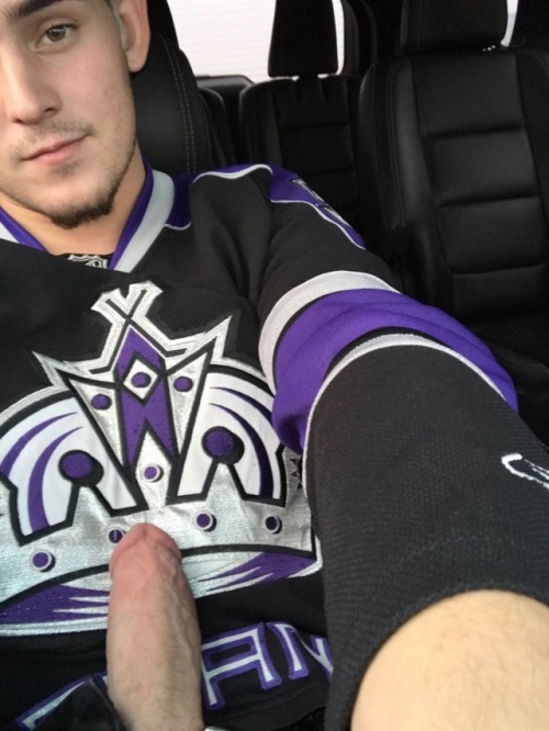 moto-cowboy:I love hockey-boy cock…