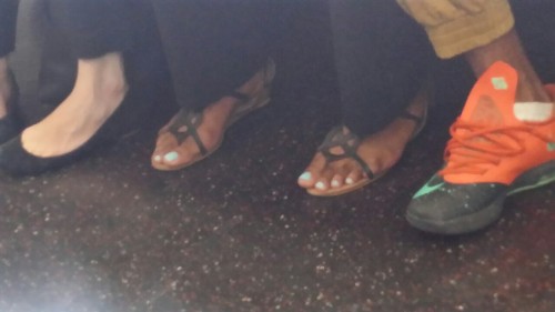 Cute sista I got on the J train.