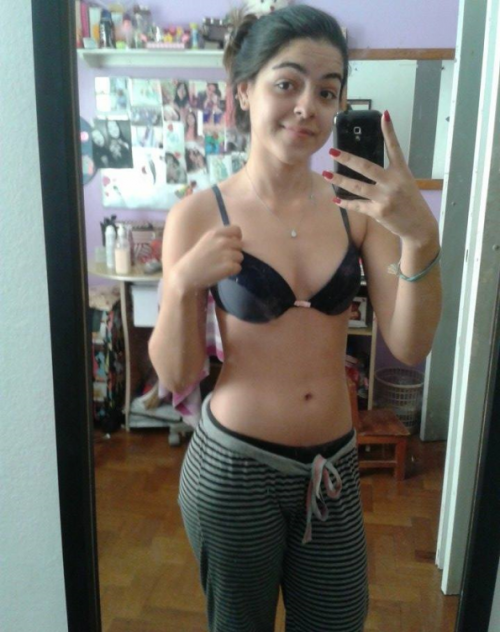 la-nena-sexy:totito bello