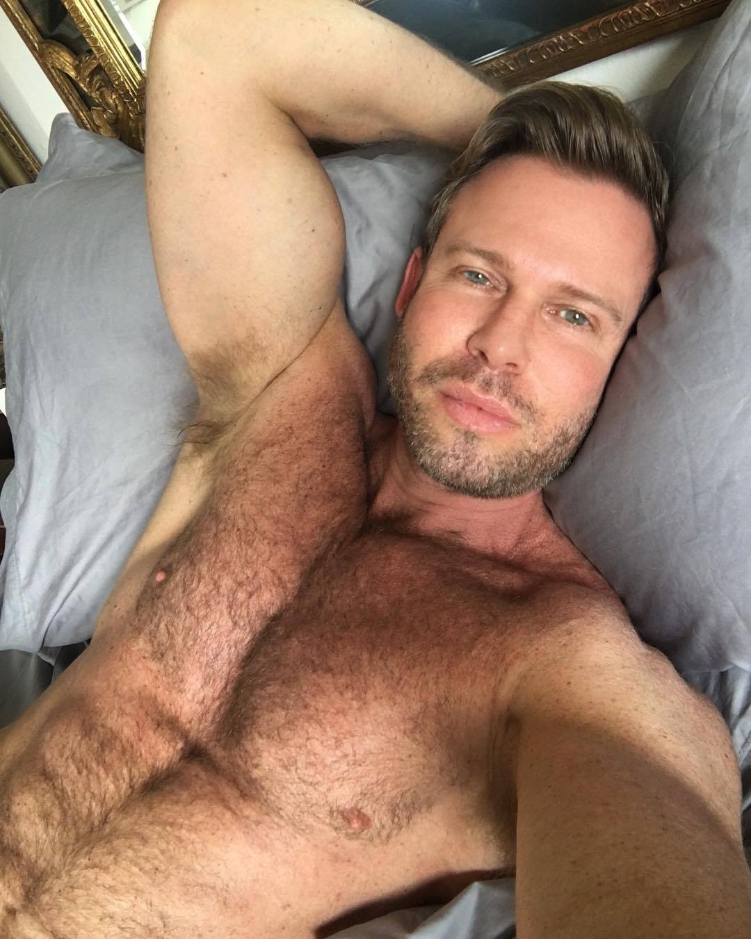 Hot4Hairy(2.0) [75K]