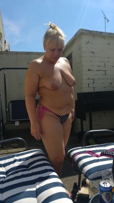 lparky74:  lparky74:Lisa. Sunbathing &amp; BBQ. Re-blog if you would fuck her.