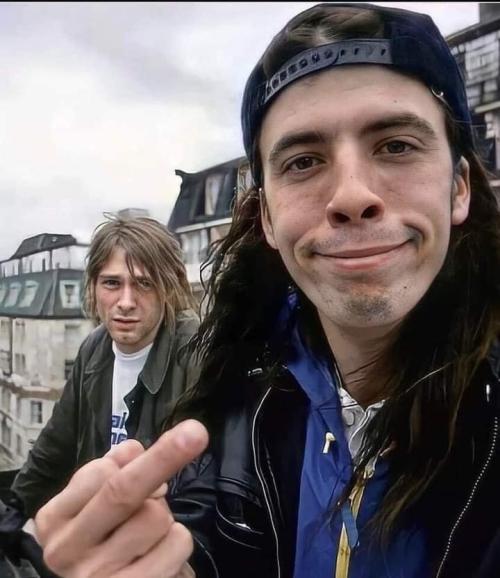 Kurt Cobain & Dave Grohl; 1992 by j3ffr33d0m