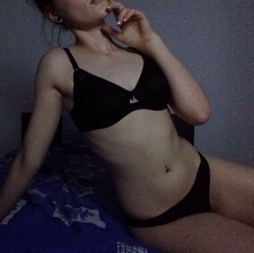 mast3rslittleslave: I’m liking my body tonight