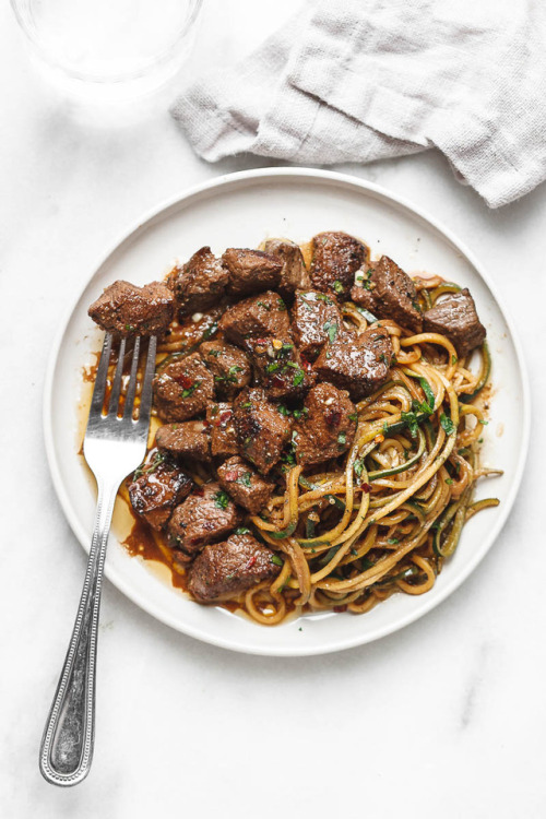 daily-deliciousness:  Garlic butter steak bites with zucchini noodles