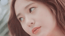 Send Me A Number And I’ll Make You A Gifset 6) Who Is Your Ultimate Bias? By @softnu​