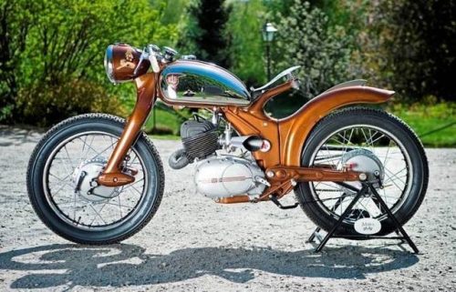 ☕ @caferacer.brasil ☕♠ #garage #moto #vintage #oldschool #motorbike #motorcycle #retro #bobber #trac