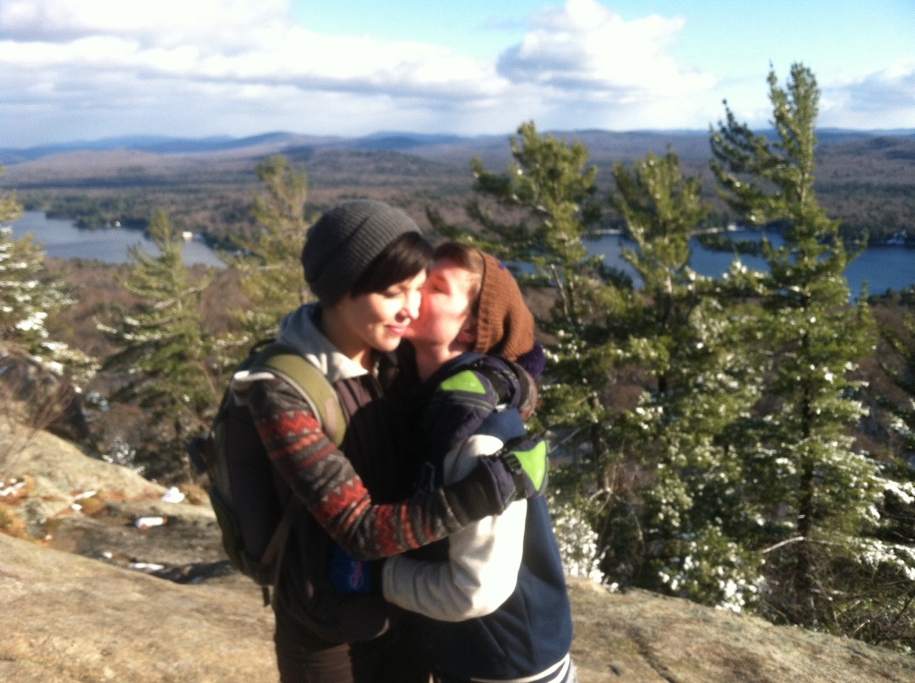 vegan-farts:  a-moviescript-ending:  Hiked to the top of a mountain to propose. She