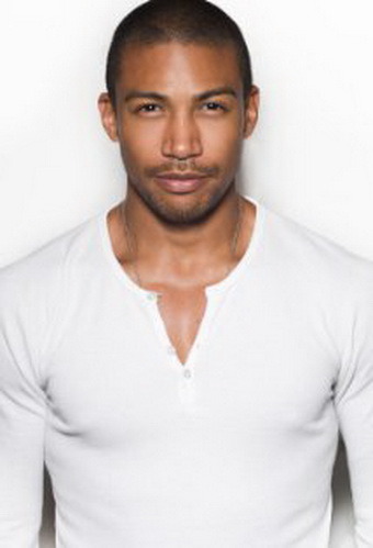 lowkeyfreak:  nubiannewyorkers:  Charles Michael Davis is an American actor and model