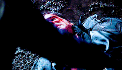 killianhjones:  captain swan per episode2x12 | In the Name of the Brother + deleted