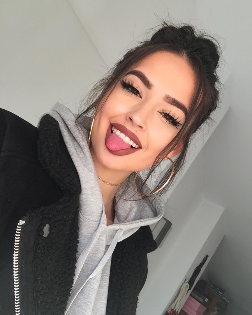 QUEEN.