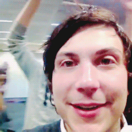 slexpwalking-deactivated2015042: Frank Iero being a cutie thingy (◡‿◡✿) 