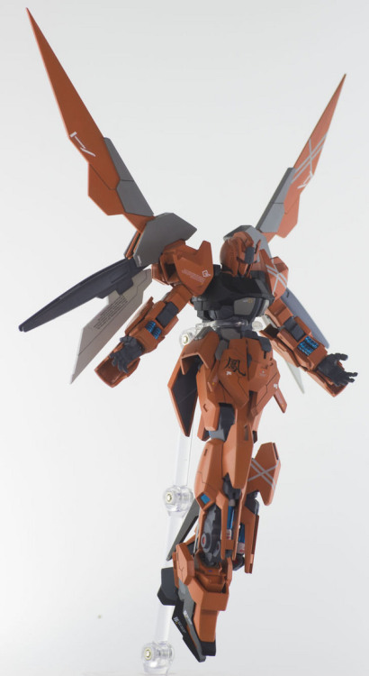 ani-plamo:  1/144 HGBF Mega Shiki FENG - Kitbash by  adult photos