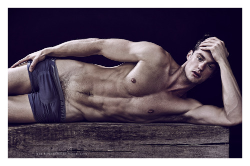 eddy-eddy:  Max Papendieck by Daniel Jaems