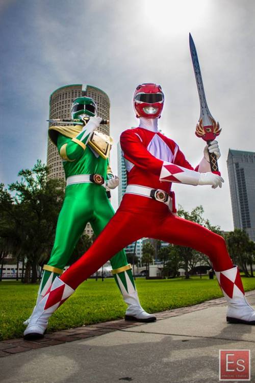 tokucosplay:    MMPR Green Ranger / DragonRanger cosplayed by Dekamexican Cosplay.  MMPR Red Ranger / TyrannoRanger cosplayed by Wilson Senpai Cosplay.Photography by Emazing Studios.