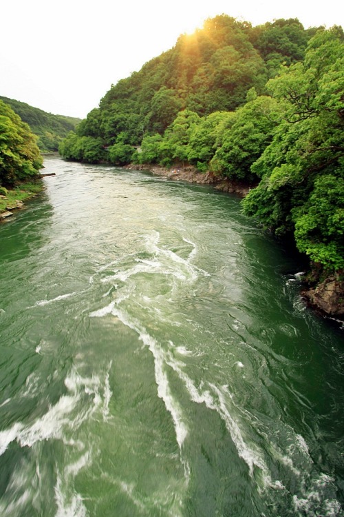 ethereo:  Paco Alcantara, The steam of Uji river