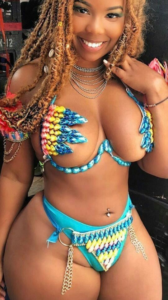 munnyb:  #Raven Buchana~ Follow Me.  *Blue Boy*