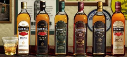 dirty-lil-irish-girl:  HAPPY INTERNATIONAL WHISKEY DAY!!   From Northern Ireland the home (my home) of the world’s oldest whiskey distillery 😘😘  A perfect line up….