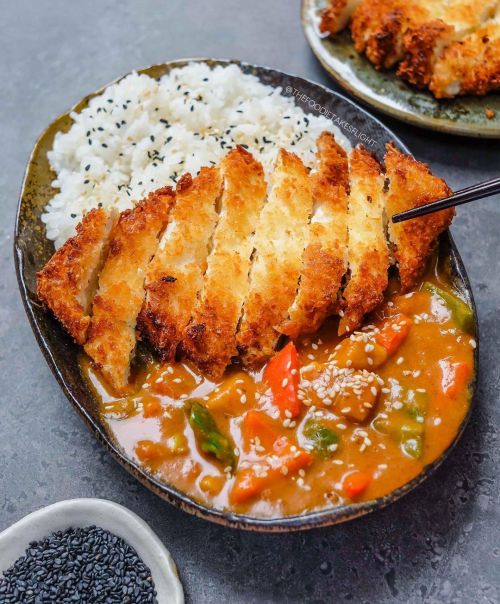 hungry-tummy-mukbangs:Tofu Katsu & Japanese Curry - thefoodietakesflight