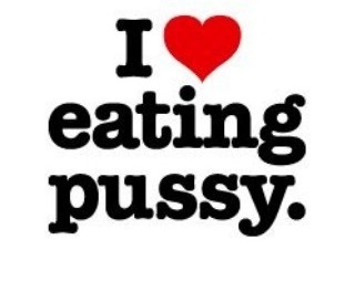 cellulitelova:  the-inspired-lesbian:      The-inspired-lesbian      There’s one thing I love to eat more than pussy.