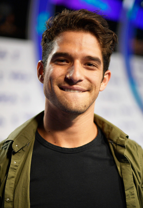 Porn Pics zacefronsbf: Tyler Posey at the 2017 MTV